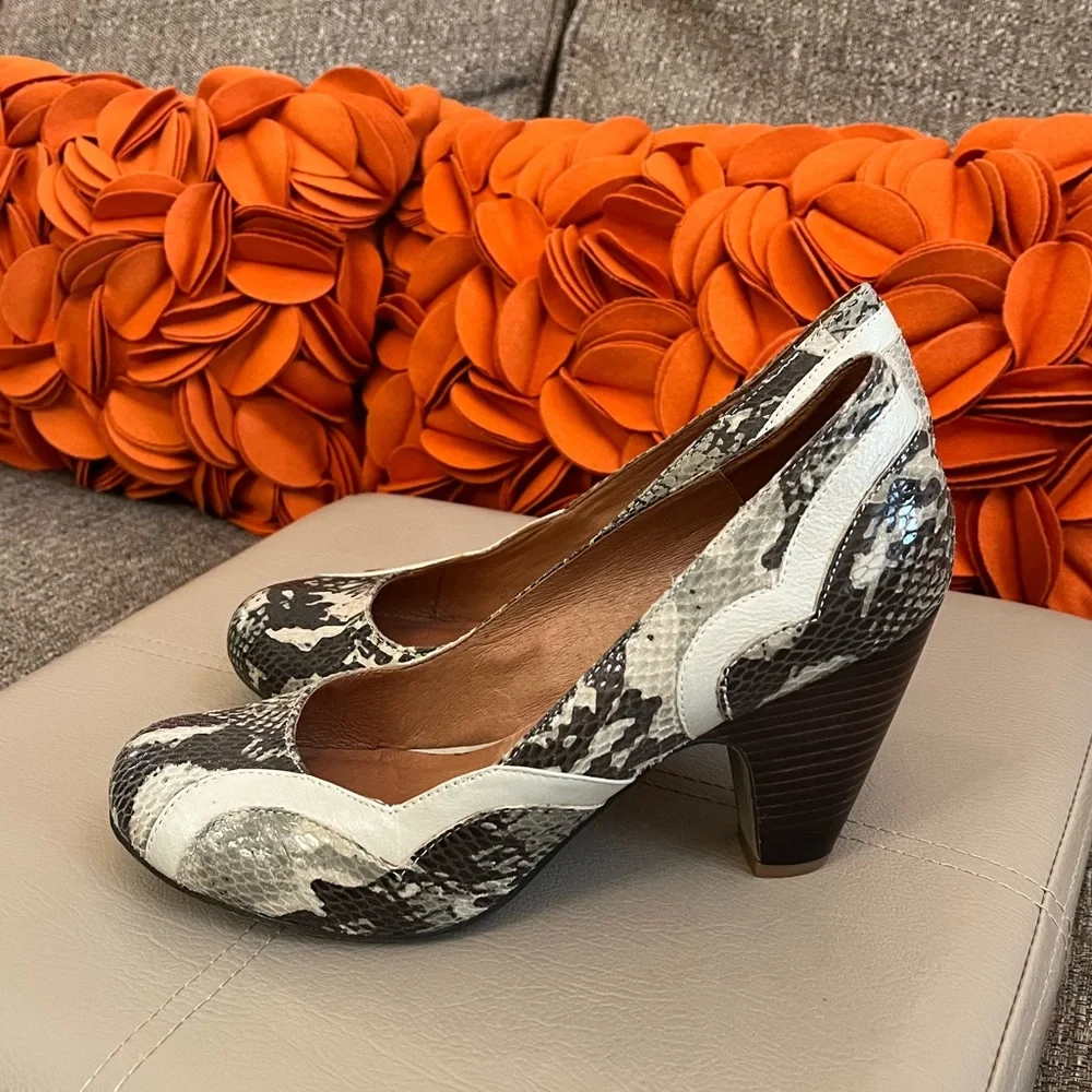 ❣️🆕Aldo Leather&Snakeskin Embossed Pumps❣️ - Picture 3 of 8